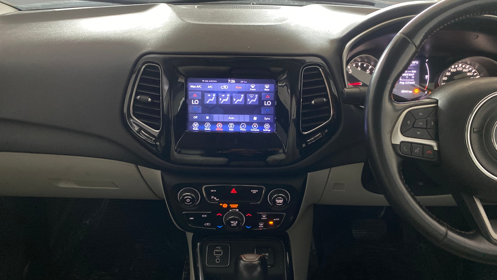 View 2017 Jeep Compass Limited 1.4 Multi AIR Petrol DDCT AT BS IV Image 32 Used 2017 Jeep Compass Limited 1.4 Multi AIR Petrol DDCT AT BS IV Image 32