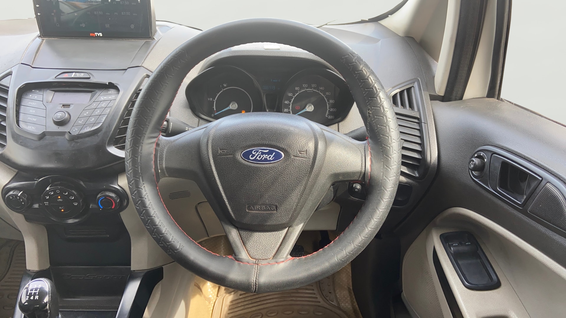 View 2017 Ford EcoSport 1.5 TDCi Diesel Ambiente BS IV Image 20 Used 2017 Ford EcoSport 1.5 TDCi Diesel Ambiente BS IV Image 20
