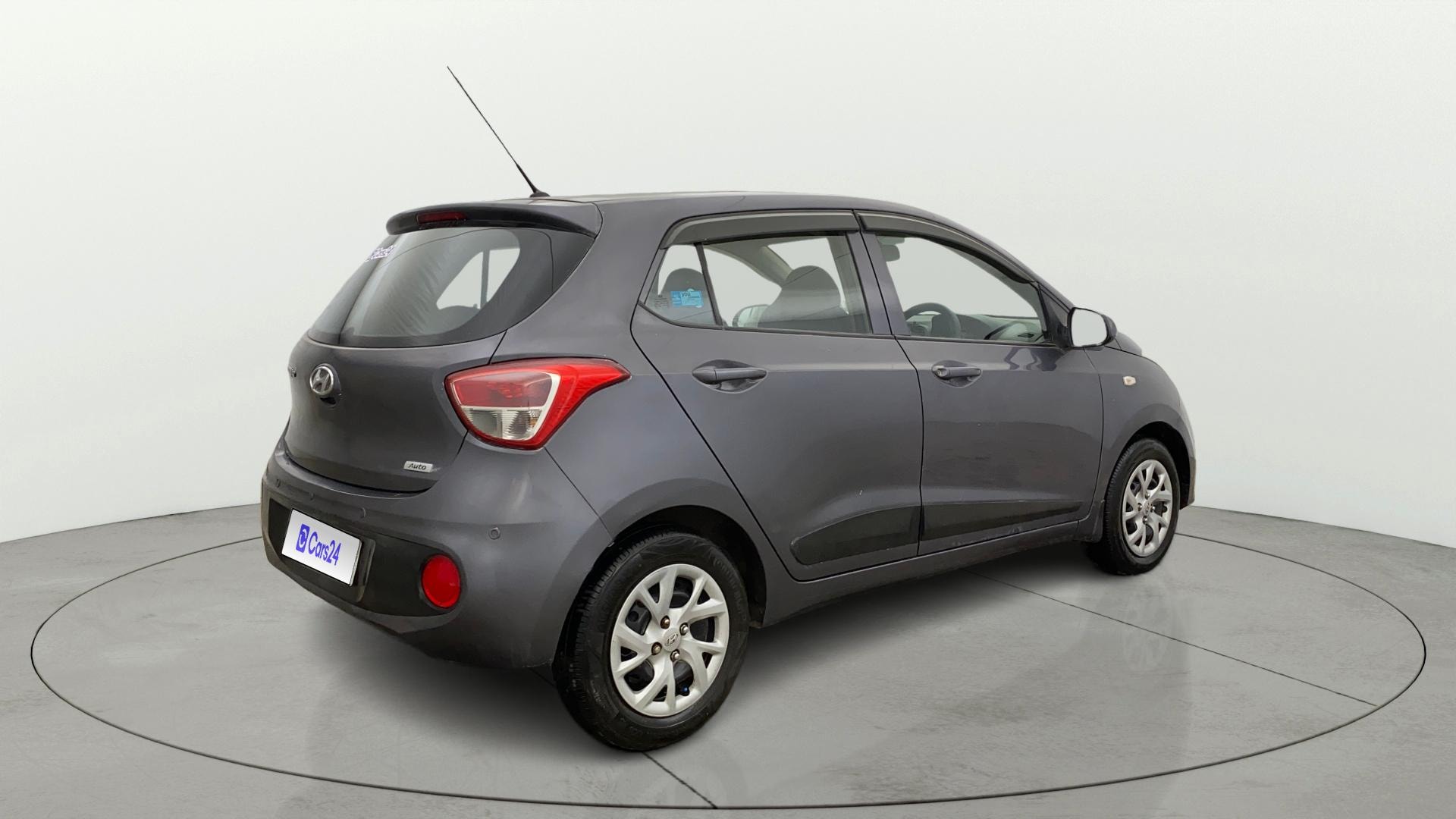 View 2017 Hyundai Grand i10 1.2 Magna Petrol AT Image 41 Used 2017 Hyundai Grand i10 1.2 Magna Petrol AT Image 41