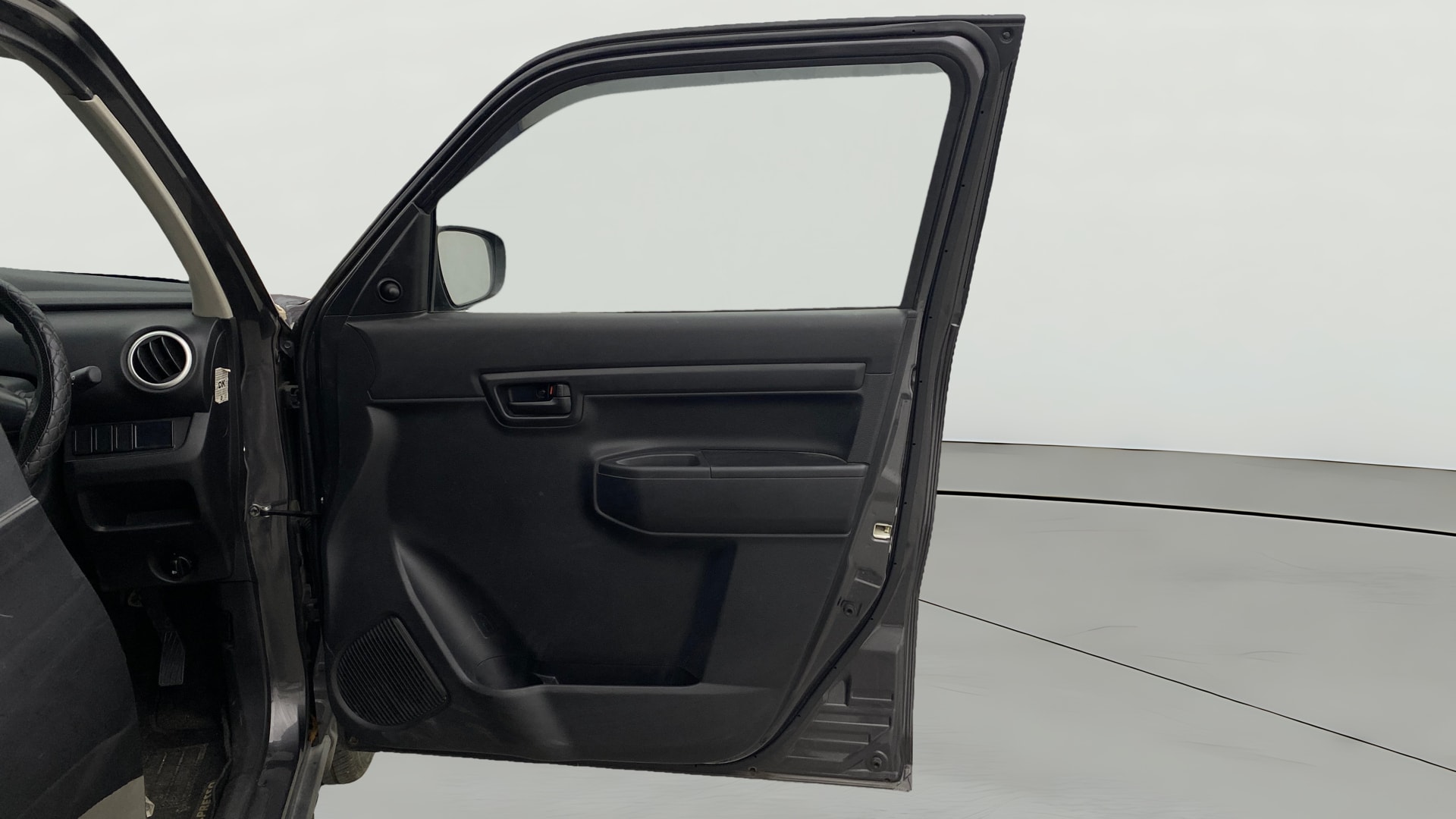 View 2019 Maruti Suzuki 1000 Base Variant Image 43 Used 2019 Maruti Suzuki 1000 Base Variant Image 43