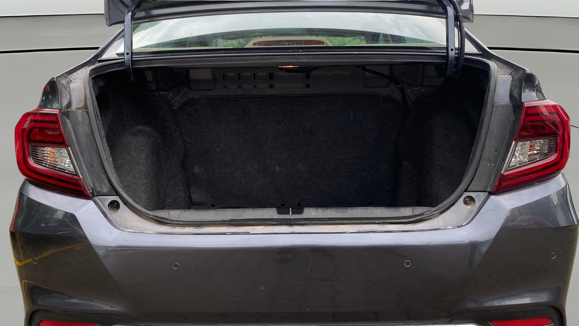View 2023 Honda Amaze E MT Petrol BS IV Image 38 Used 2023 Honda Amaze E MT Petrol BS IV Image 38