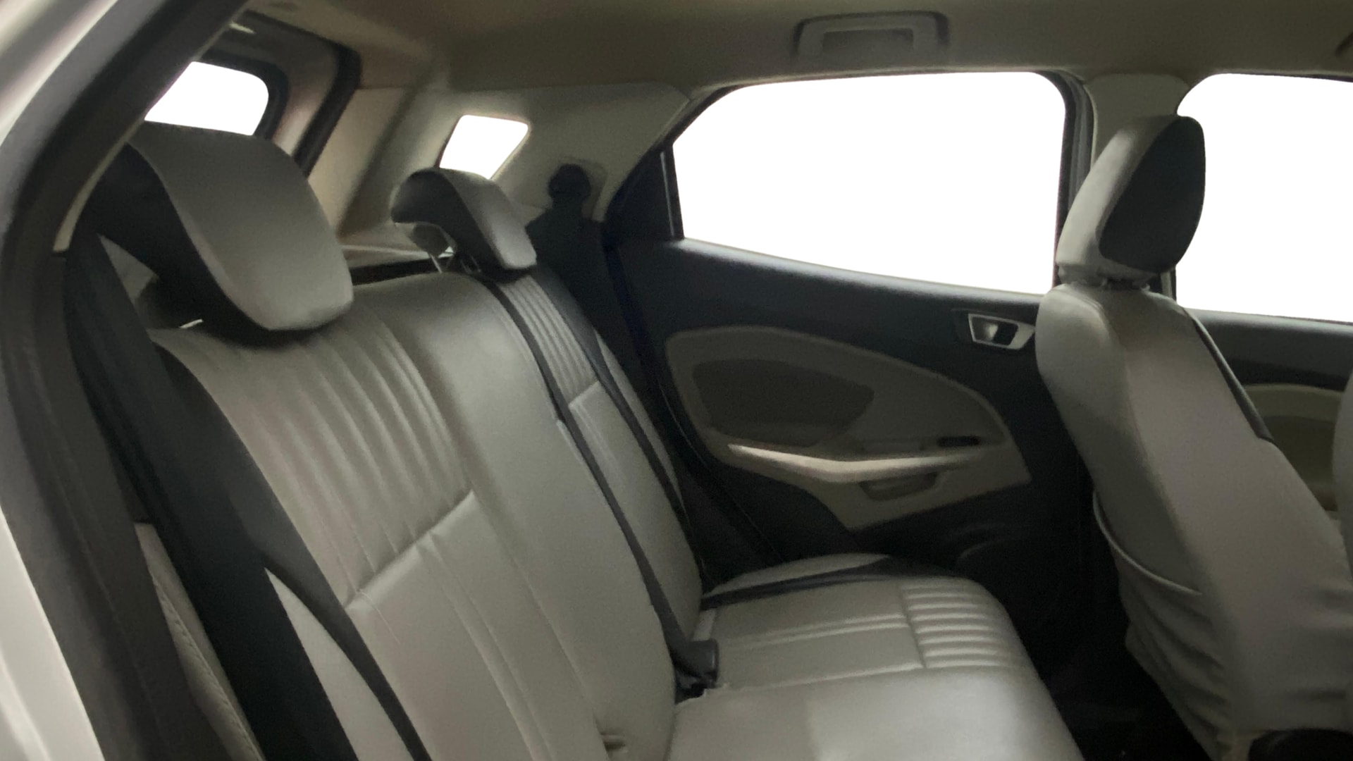 View 2014 Ford EcoSport 1.5 TDCi Diesel Ambiente BS IV Image 28 Used 2014 Ford EcoSport 1.5 TDCi Diesel Ambiente BS IV Image 28