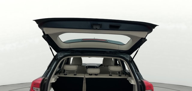 View Mahindra XUV300 Image 17 Used Mahindra XUV300 Image 17