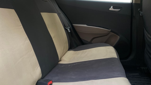 View Hyundai Grand i10 Image 29 Used Hyundai Grand i10 Image 29