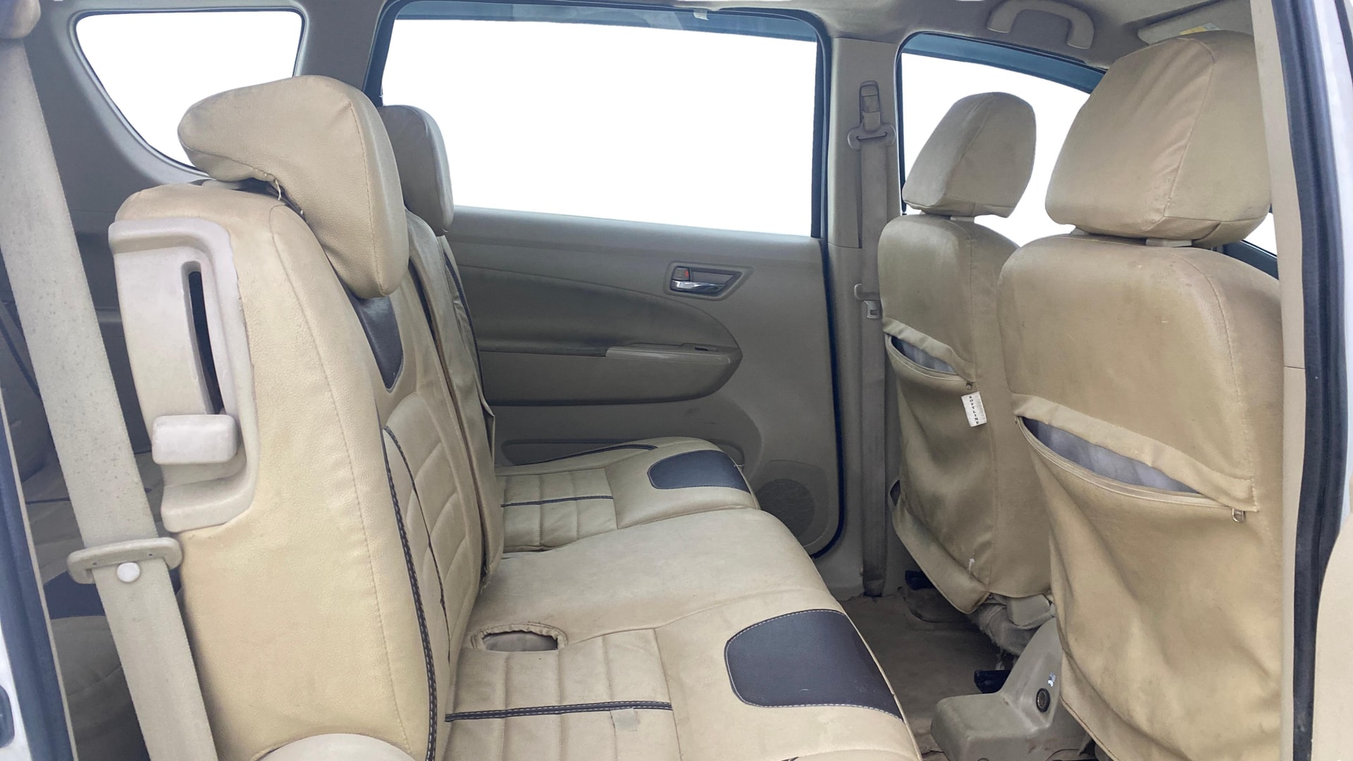 View 2017 Maruti Suzuki 1000 Base Variant Image 36 Used 2017 Maruti Suzuki 1000 Base Variant Image 36