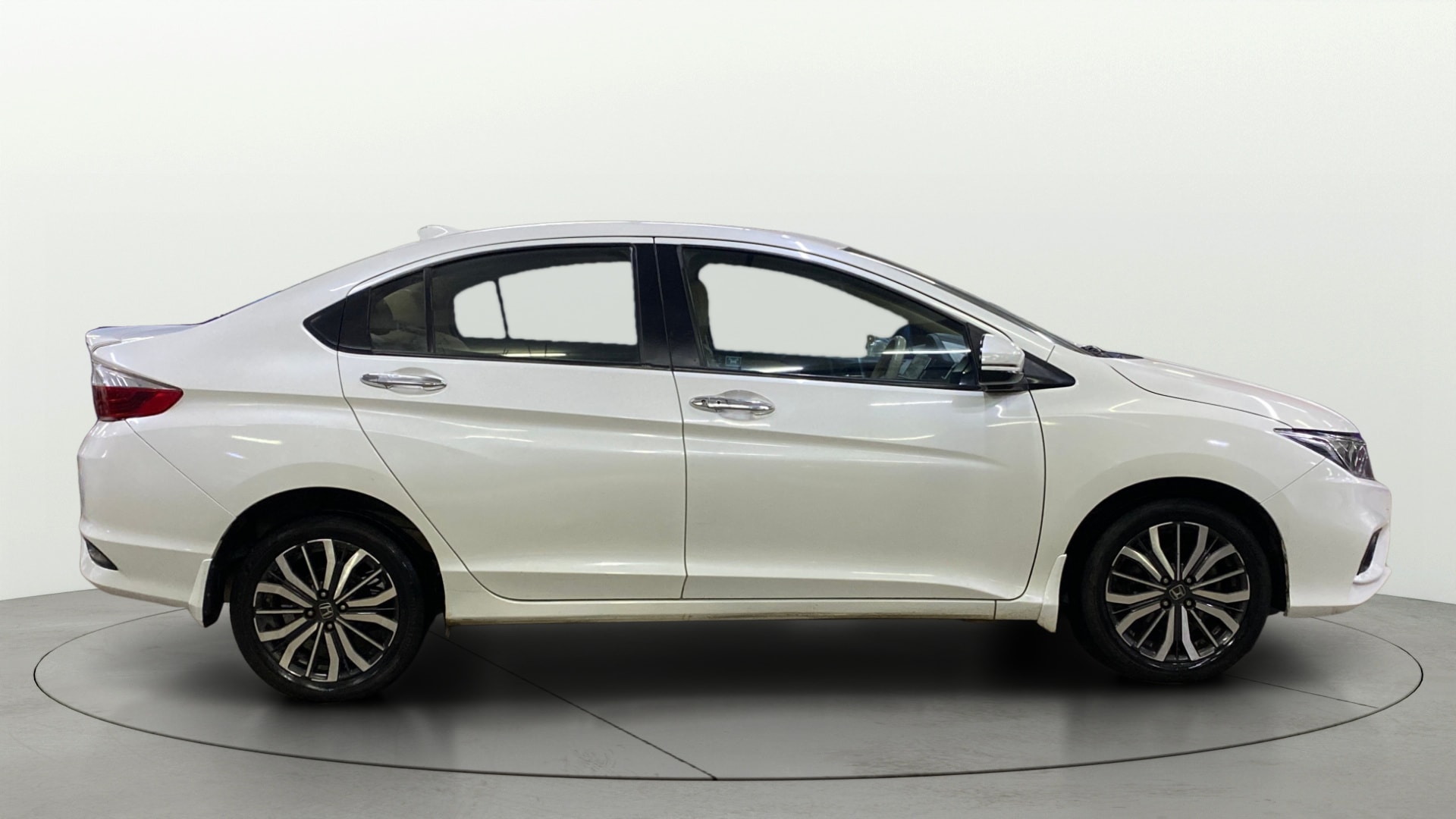 View 2018 Honda City ZX CVT Image 27 Used 2018 Honda City ZX CVT Image 27