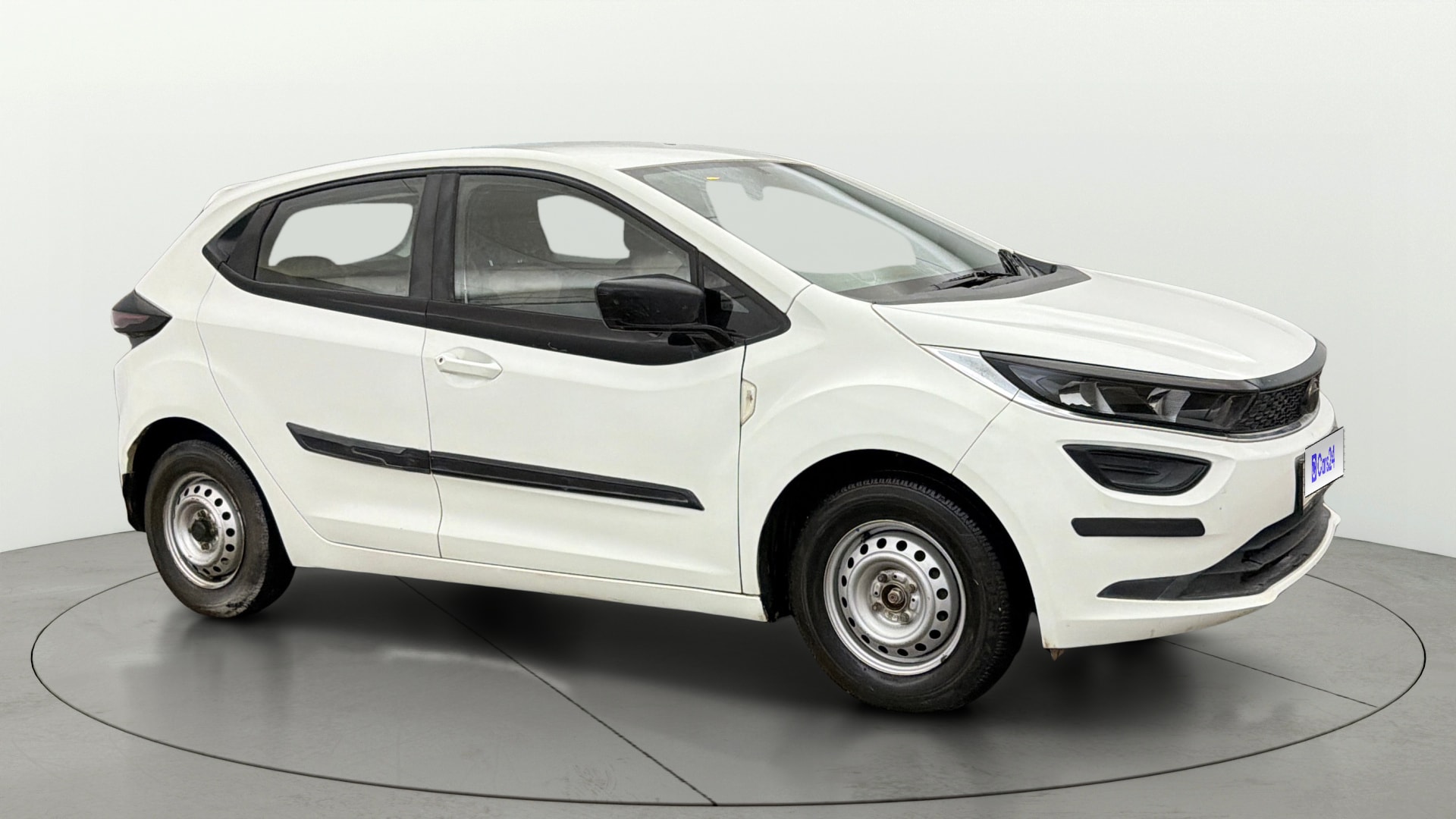 View 2021 Tata Altroz XE Petrol Image 35 Used 2021 Tata Altroz XE Petrol Image 35