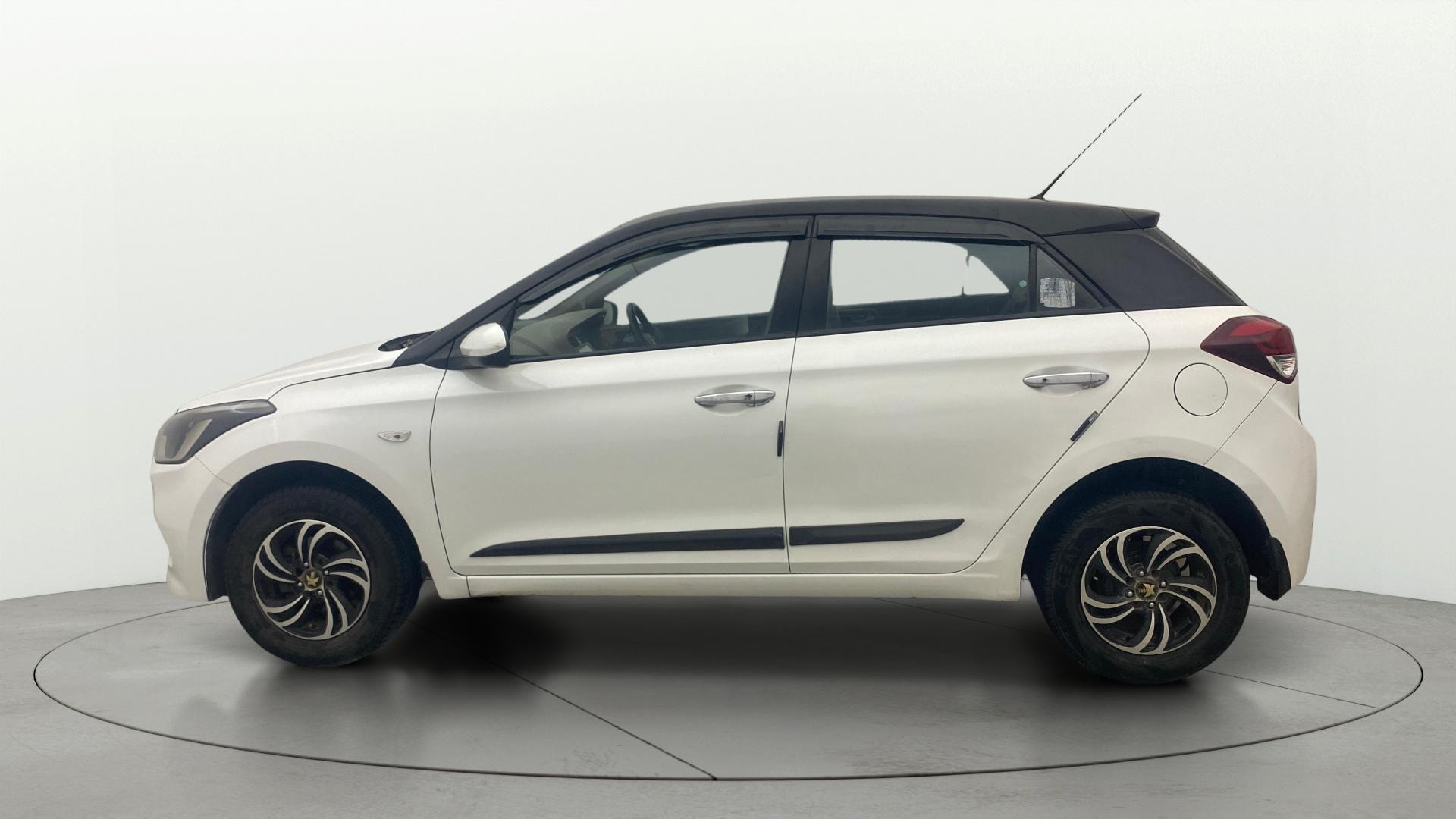 View 2015 Hyundai Elite i20 Magna 1.2 Image 5 Used 2015 Hyundai Elite i20 Magna 1.2 Image 5