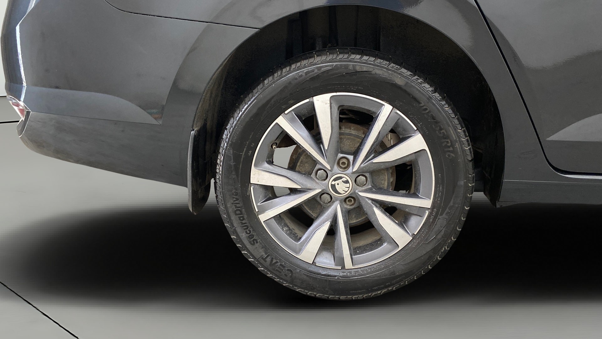 View 2022 Skoda Slavia Ambition 1.0 TSI MT Image 24 Used 2022 Skoda Slavia Ambition 1.0 TSI MT Image 24