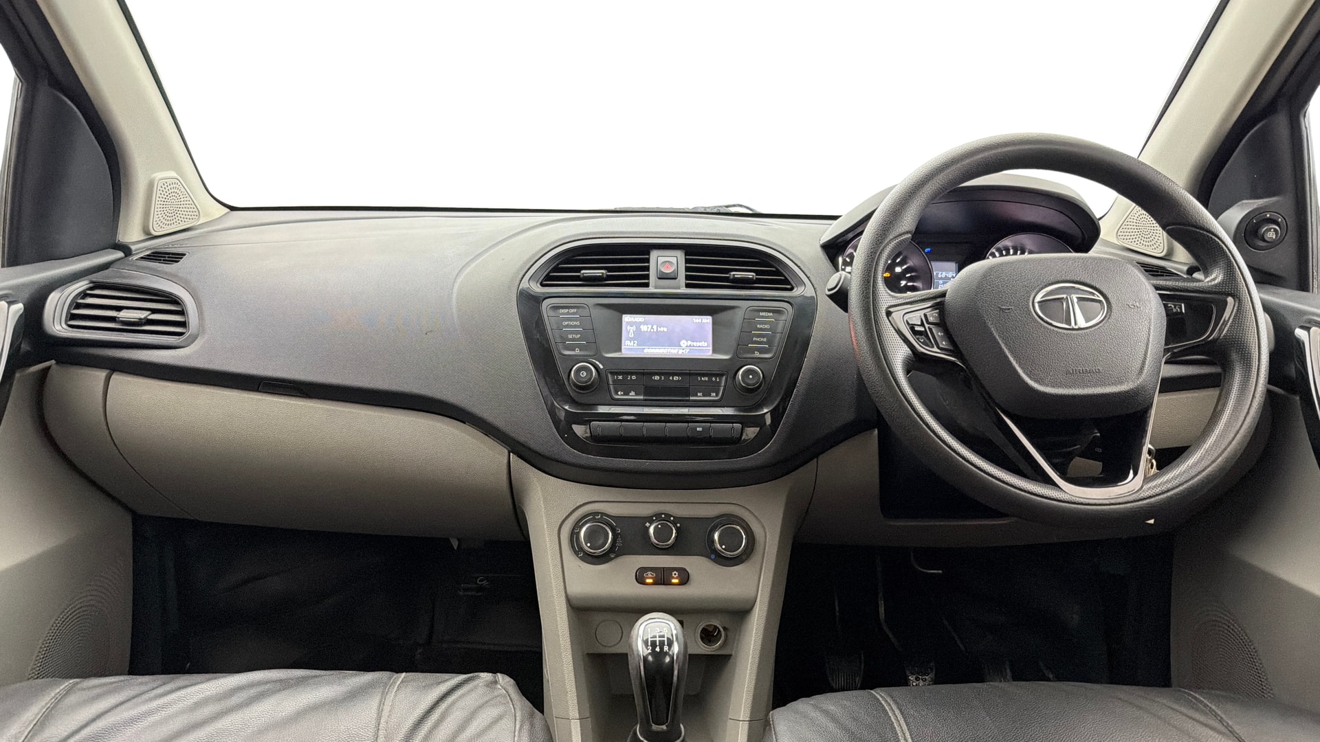 View 2019 Tata Tiago Revotorq XB Image 15 Used 2019 Tata Tiago Revotorq XB Image 15