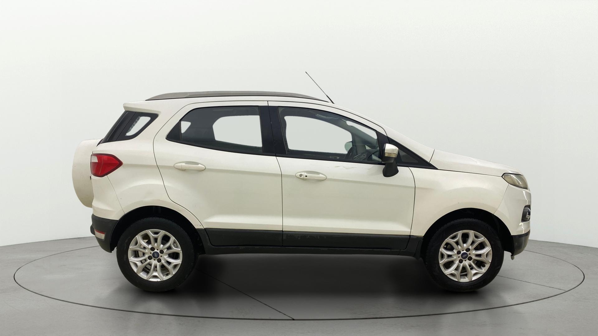 View 2017 Ford EcoSport 1.5 TDCi Diesel Ambiente BS IV Image 27 Used 2017 Ford EcoSport 1.5 TDCi Diesel Ambiente BS IV Image 27