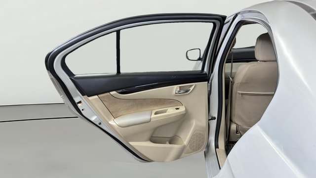 View Maruti Suzuki 1000 Image 22 Used Maruti Suzuki 1000 Image 22