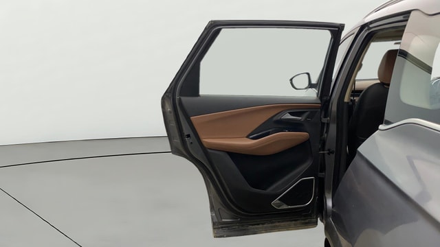 View MG Hector Plus Image 16 Used MG Hector Plus Image 16