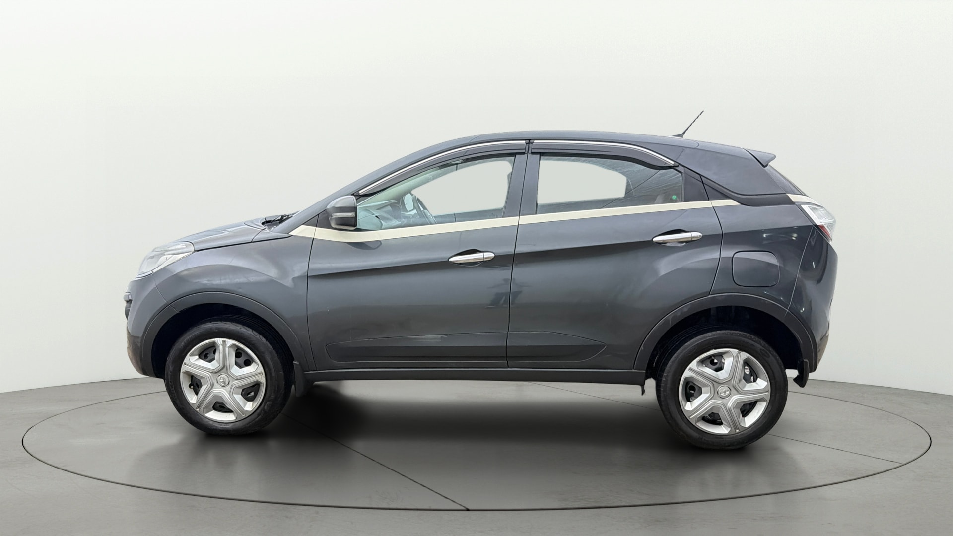 Used 2018 Tata Nexon Used 2018 Tata Nexon
