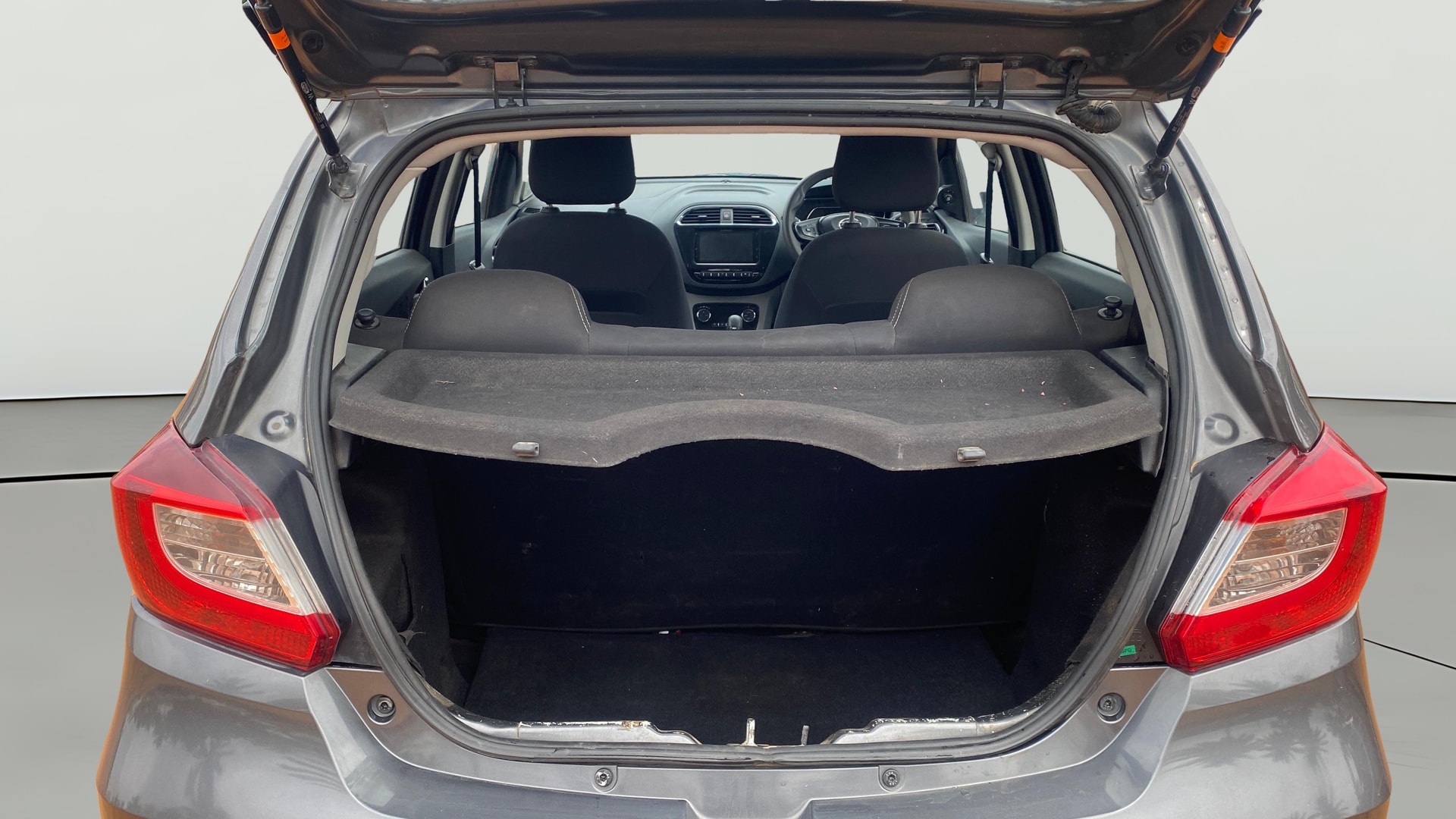 Used 2021 Tata Tiago Used 2021 Tata Tiago
