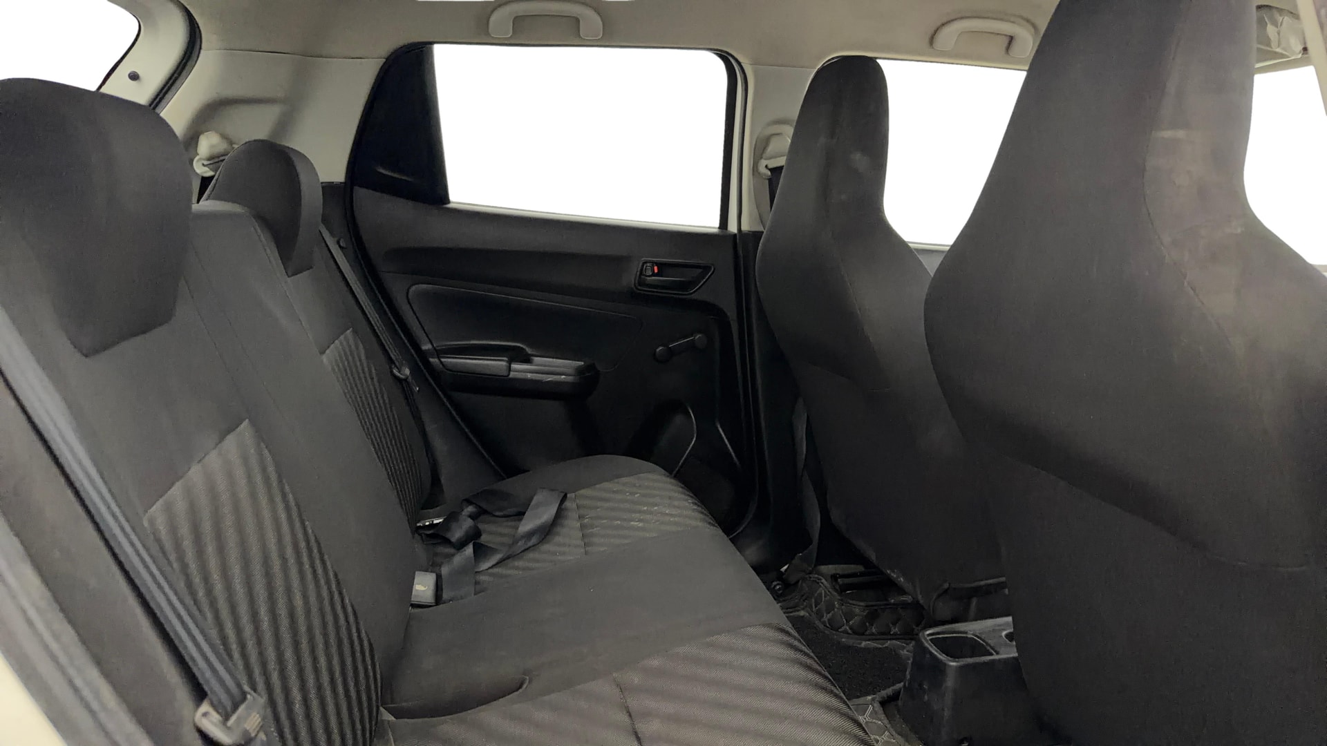 View 2019 Maruti Suzuki 1000 Base Variant Image 28 Used 2019 Maruti Suzuki 1000 Base Variant Image 28