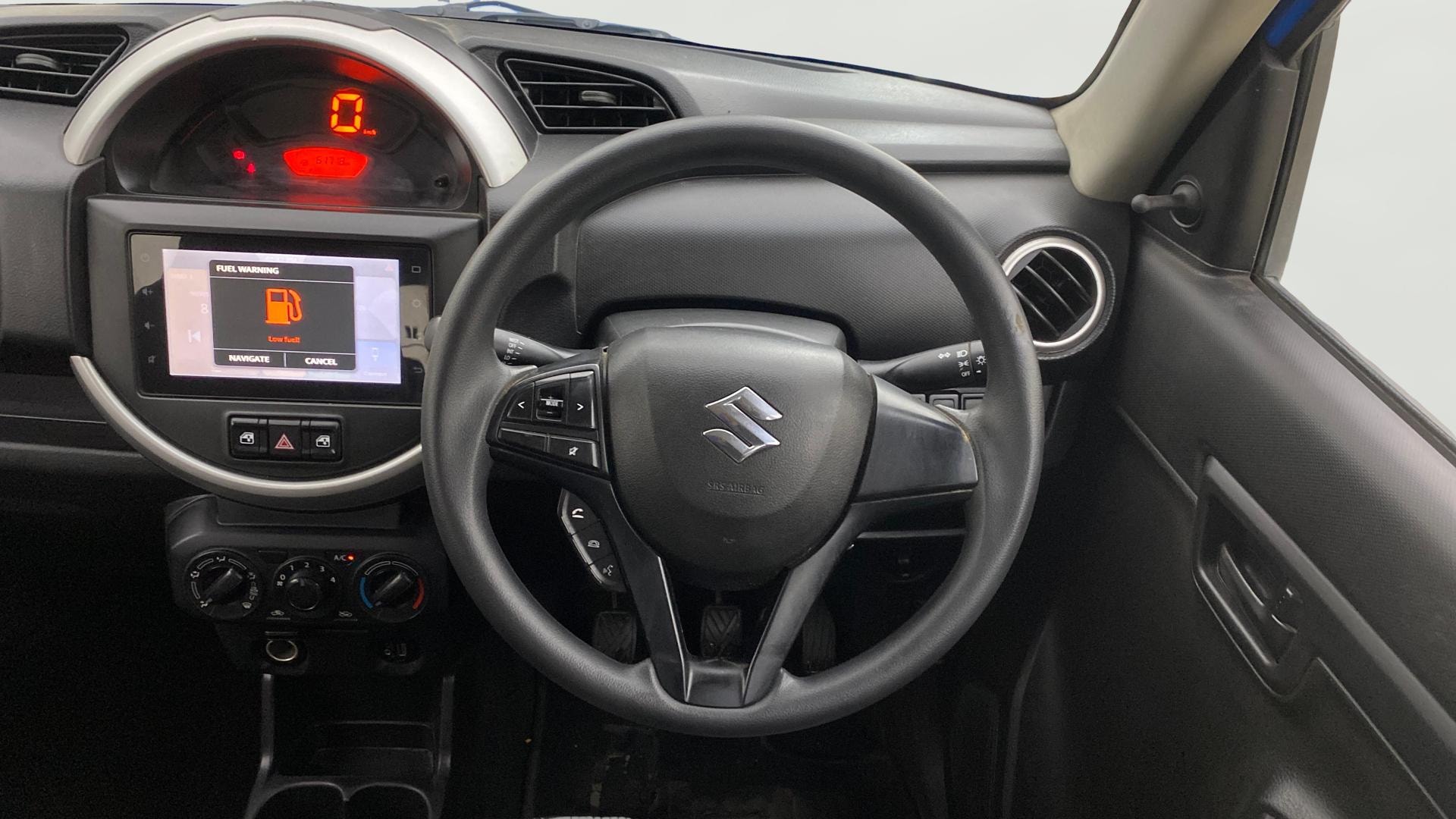 View 2020 Maruti Suzuki 1000 Base Variant Image 12 Used 2020 Maruti Suzuki 1000 Base Variant Image 12