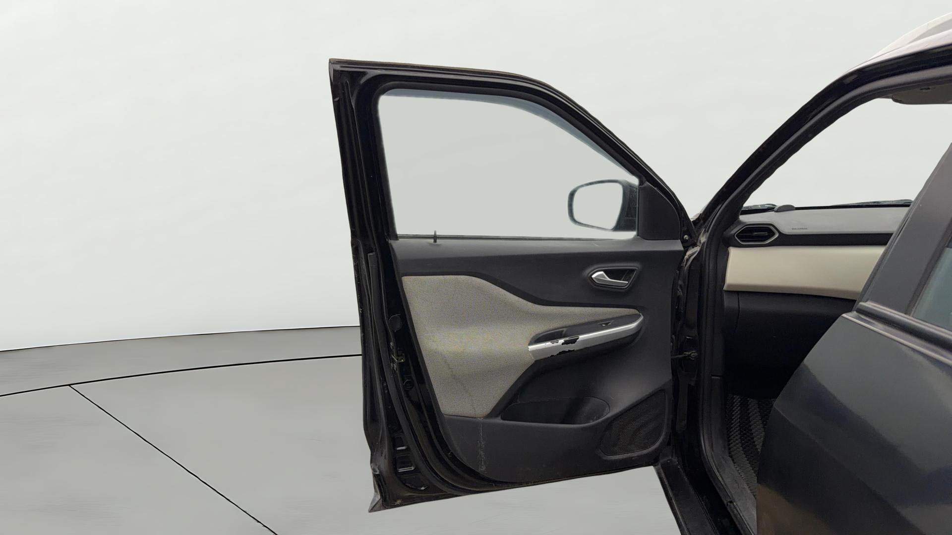 View 2022 Nissan Magnite XV Image 31 Used 2022 Nissan Magnite XV Image 31