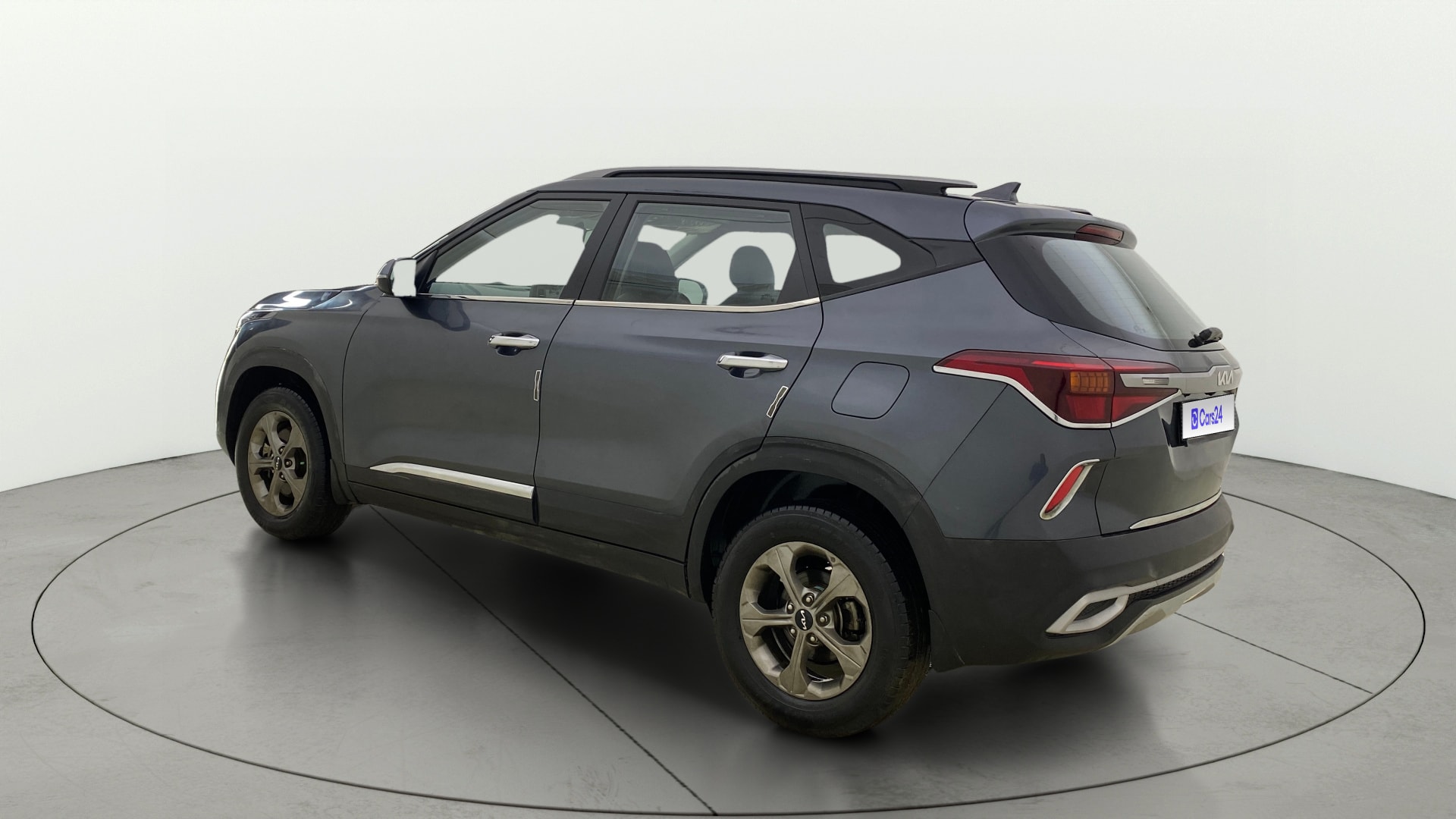 View 2022 Kia Seltos D1.5 CRDI VGT 6MT HTK Plus Image 2 Used 2022 Kia Seltos D1.5 CRDI VGT 6MT HTK Plus Image 2