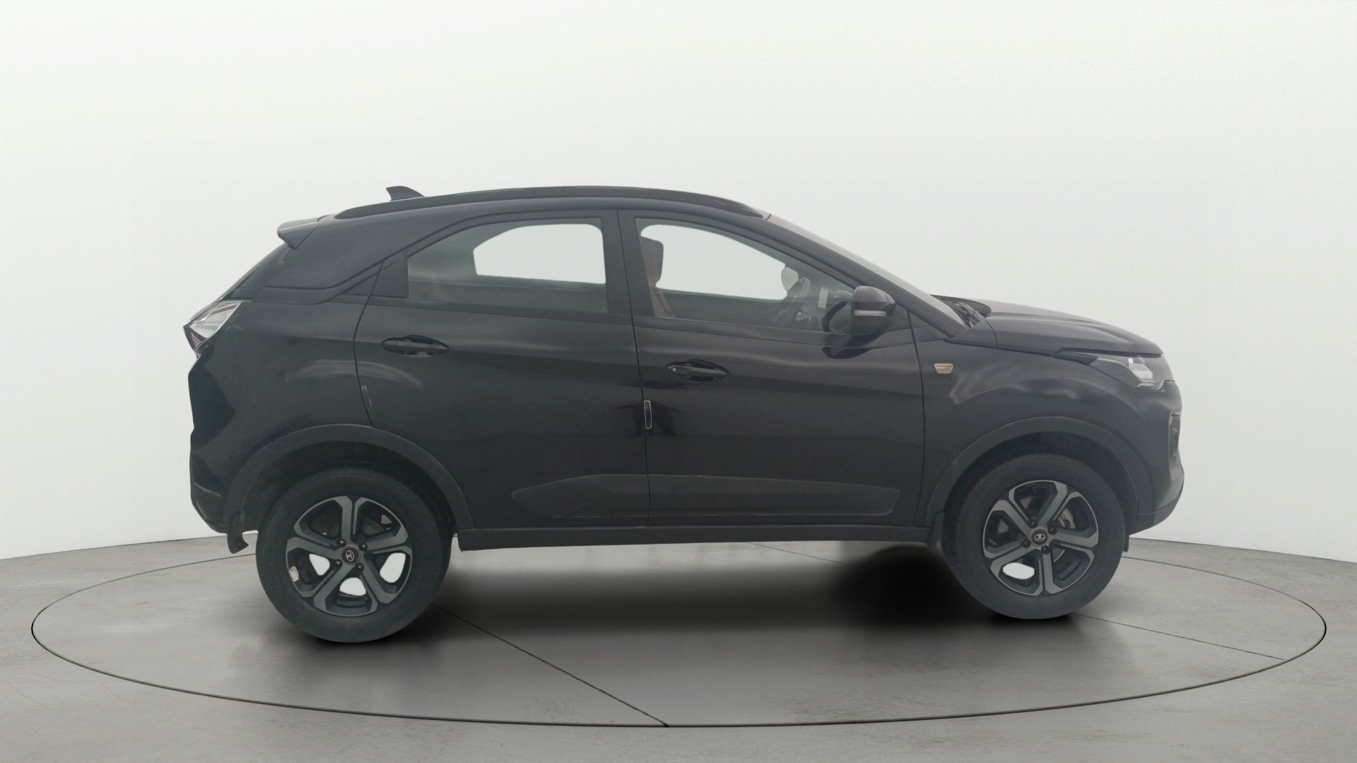 View 2023 Tata Nexon Revotron XE Image 8 Used 2023 Tata Nexon Revotron XE Image 8