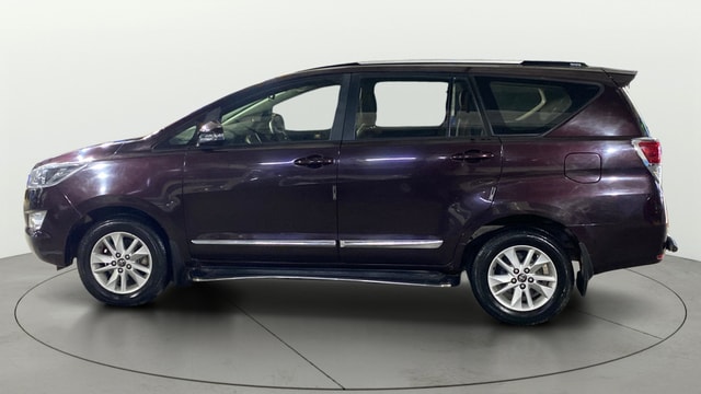 View Toyota Innova Crysta Image 5 Used Toyota Innova Crysta Image 5