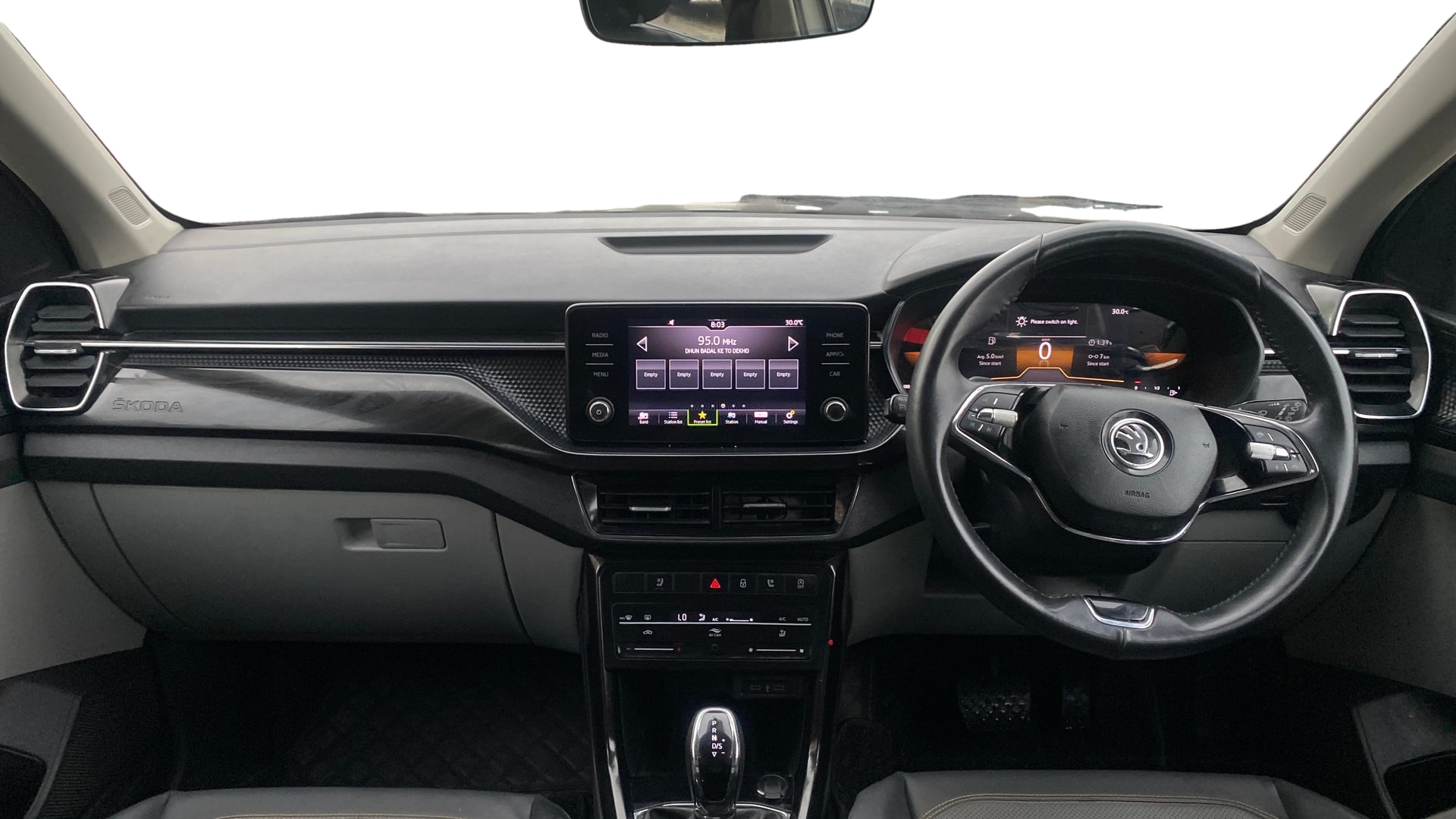 View 2023 Skoda Kushaq Style 1.0 TSI AT Image 15 Used 2023 Skoda Kushaq Style 1.0 TSI AT Image 15