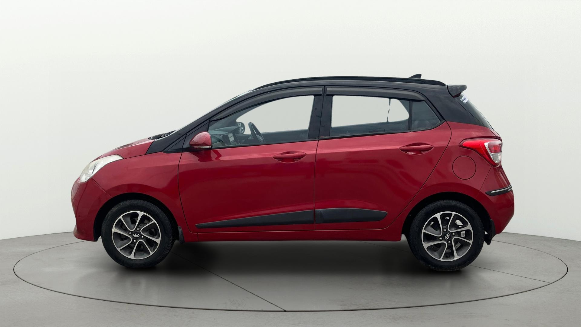 View 2019 Hyundai Grand i10 1.2 Sportz AT Petrol Image 5 Used 2019 Hyundai Grand i10 1.2 Sportz AT Petrol Image 5
