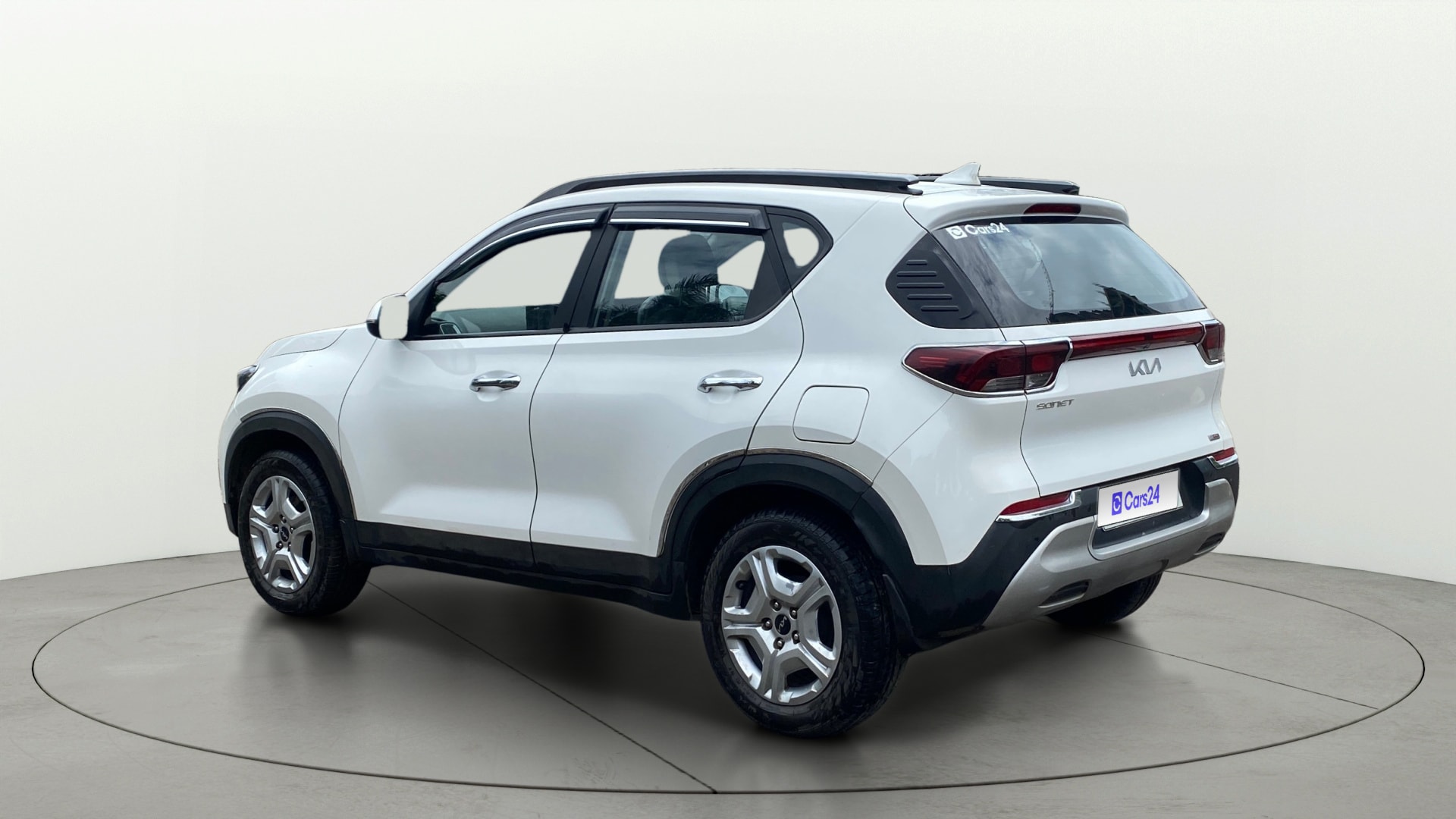 View 2023 Kia Sonet HTX Plus iMT Petrol Image 2 Used 2023 Kia Sonet HTX Plus iMT Petrol Image 2