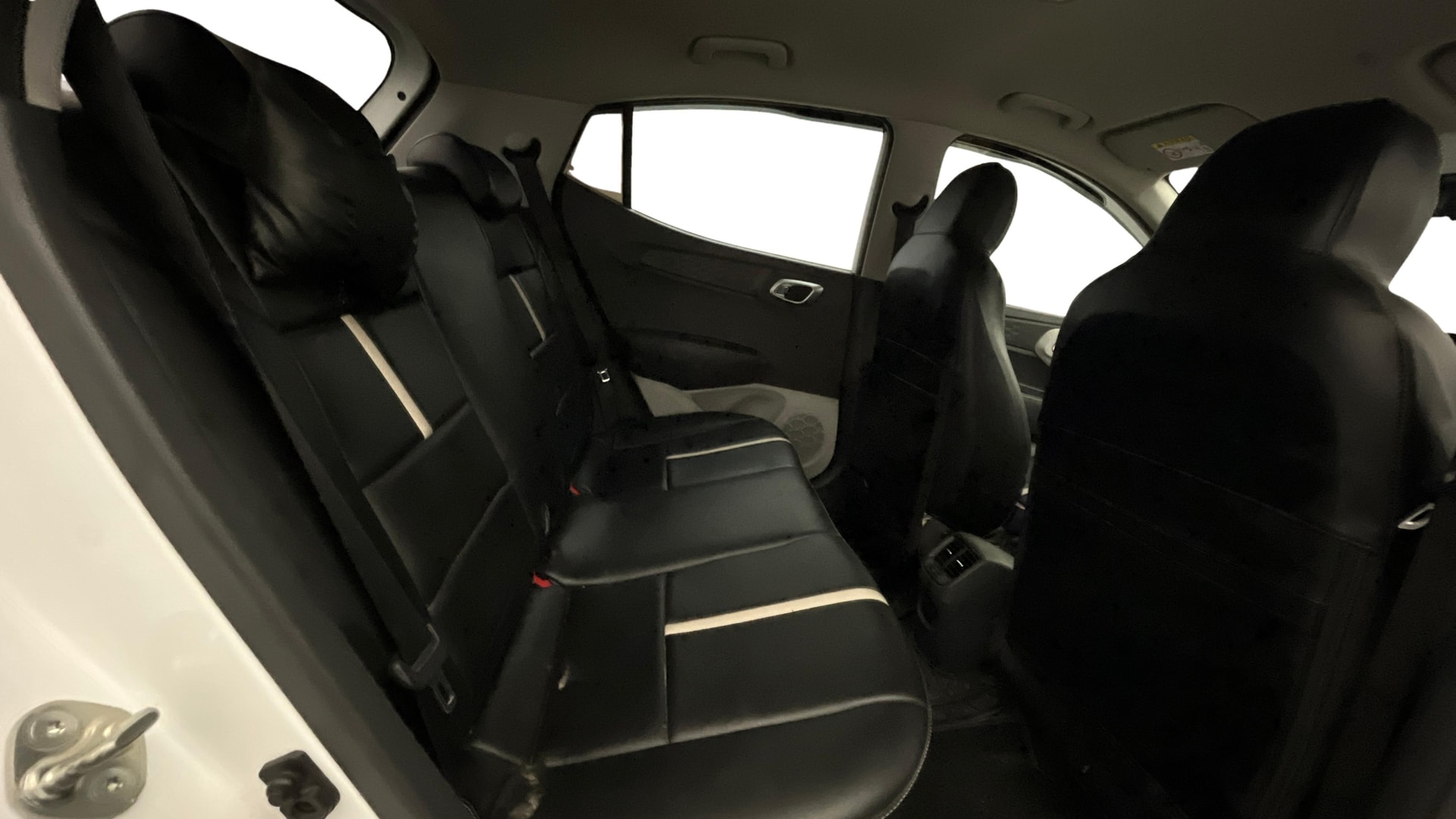 View 2024 Hyundai Grand i10 Nios Era Petrol BS IV Image 33 Used 2024 Hyundai Grand i10 Nios Era Petrol BS IV Image 33