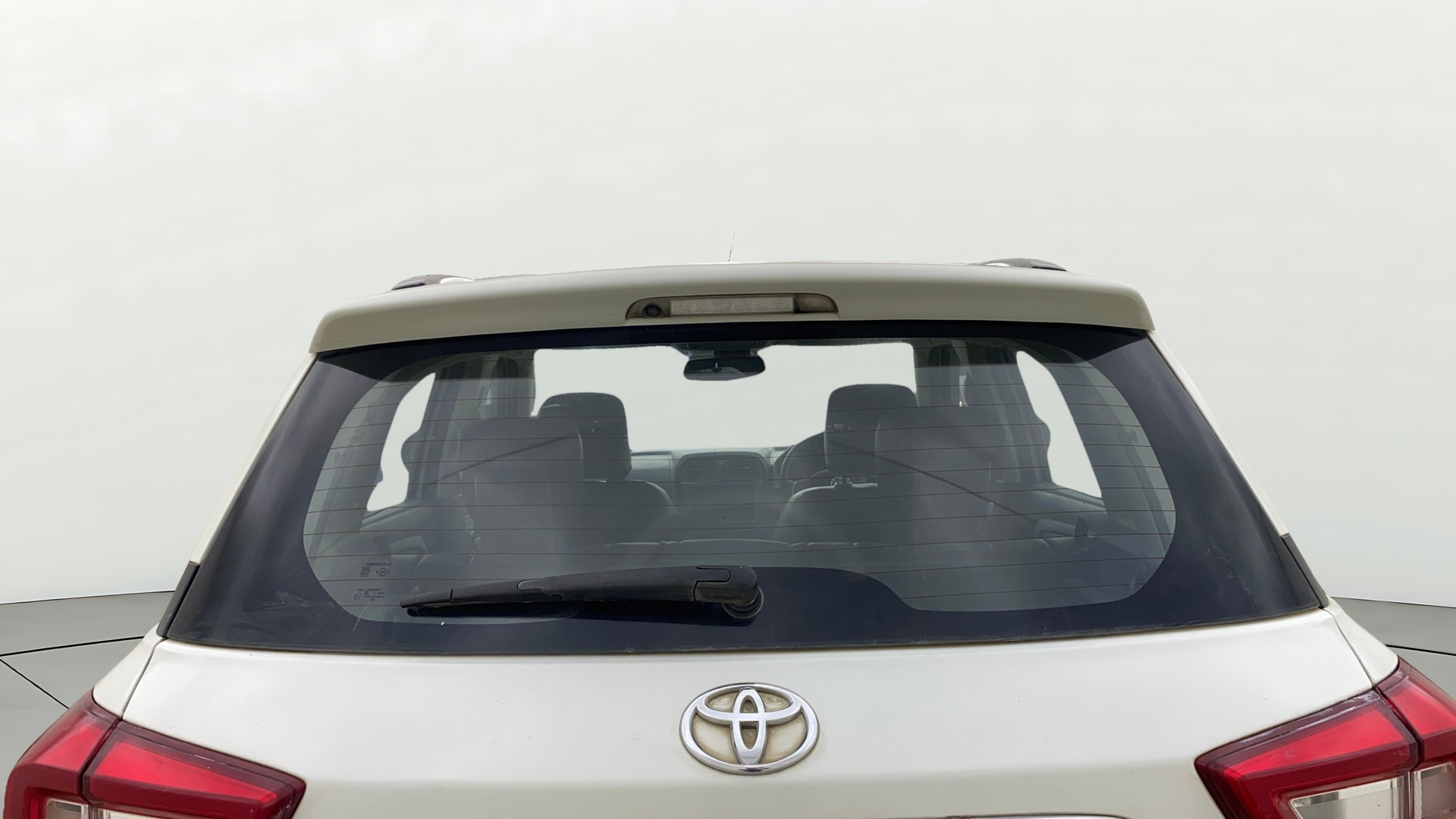 View 2021 Toyota Urban Cruiser Premium AT Image 5 Used 2021 Toyota Urban Cruiser Premium AT Image 5