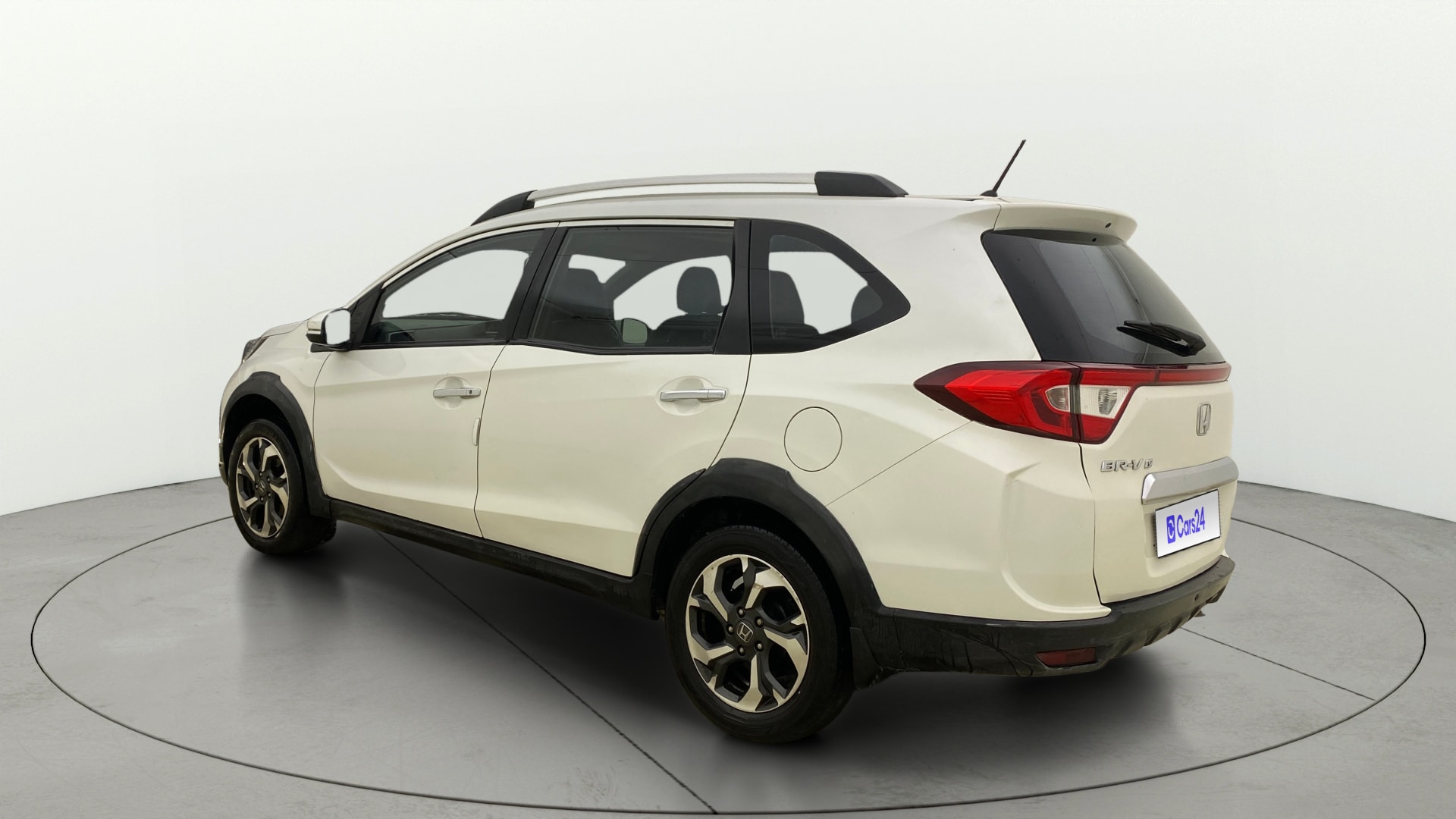 View 2017 Honda BR-V E Diesel Image 2 Used 2017 Honda BR-V E Diesel Image 2