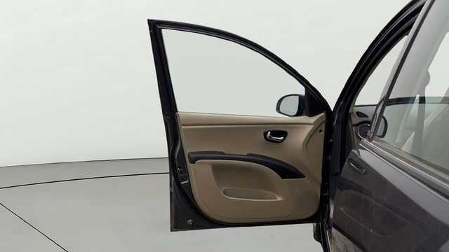 View Hyundai i10 Image 30 Used Hyundai i10 Image 30