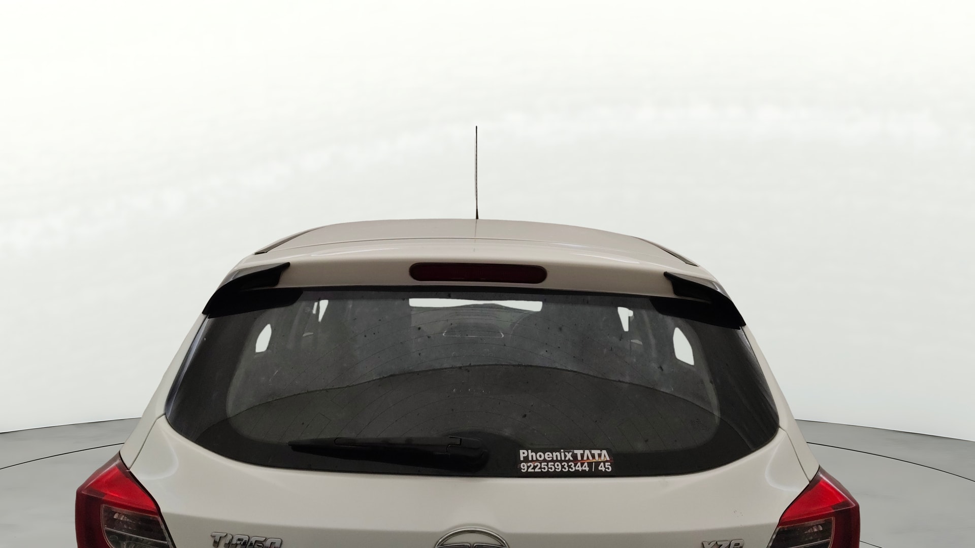 View 2017 Tata Tiago Revotorq XB Image 4 Used 2017 Tata Tiago Revotorq XB Image 4