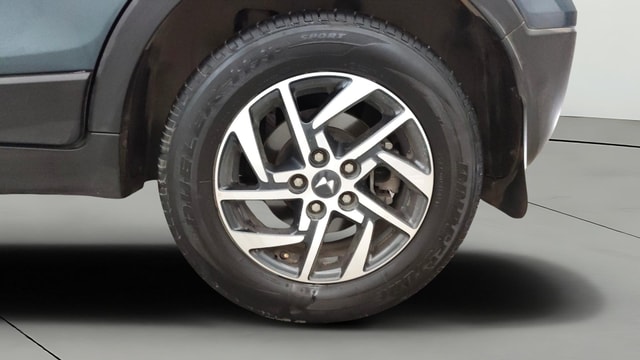 View Mahindra XUV300 Image 12 Used Mahindra XUV300 Image 12