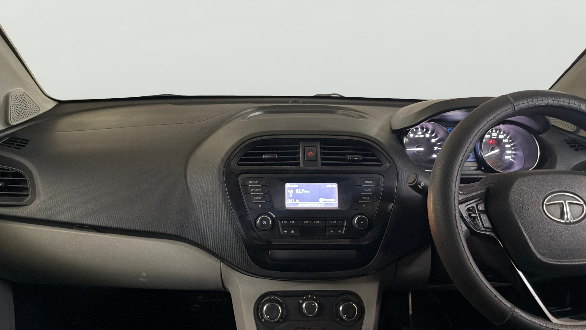 View 2019 Tata Tiago Revotorq XB Image 17 Used 2019 Tata Tiago Revotorq XB Image 17