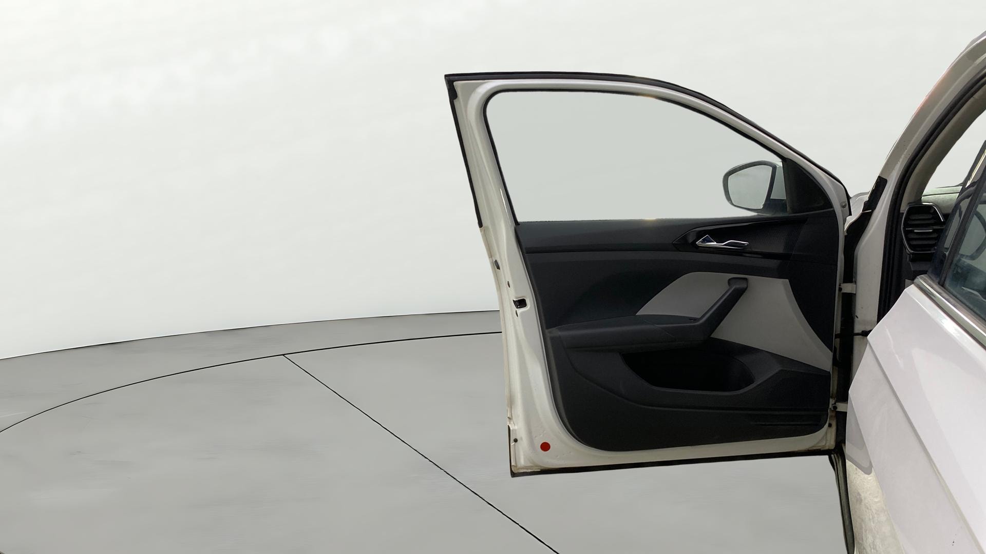 View 2023 Skoda Kushaq Style 1.5 TSI MT Image 32 Used 2023 Skoda Kushaq Style 1.5 TSI MT Image 32