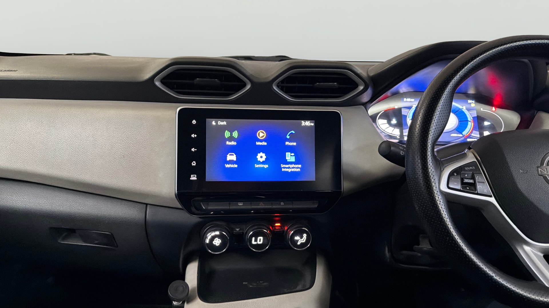 View 2022 Nissan Magnite XV Image 17 Used 2022 Nissan Magnite XV Image 17