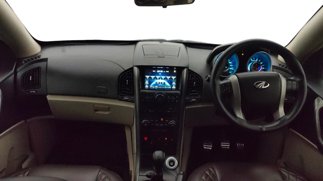 View Mahindra XUV500 Image 32 Used Mahindra XUV500 Image 32
