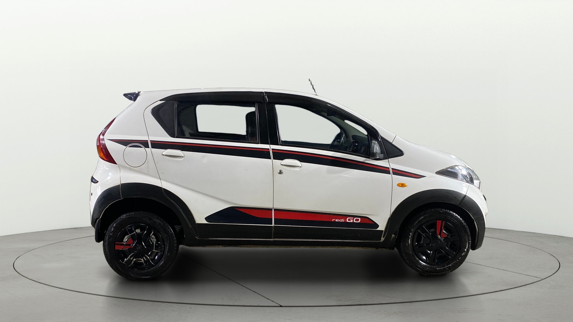 View 2019 Datsun Redi GO T(O) 1.0L- Limited Edition Image 8 Used 2019 Datsun Redi GO T(O) 1.0L- Limited Edition Image 8