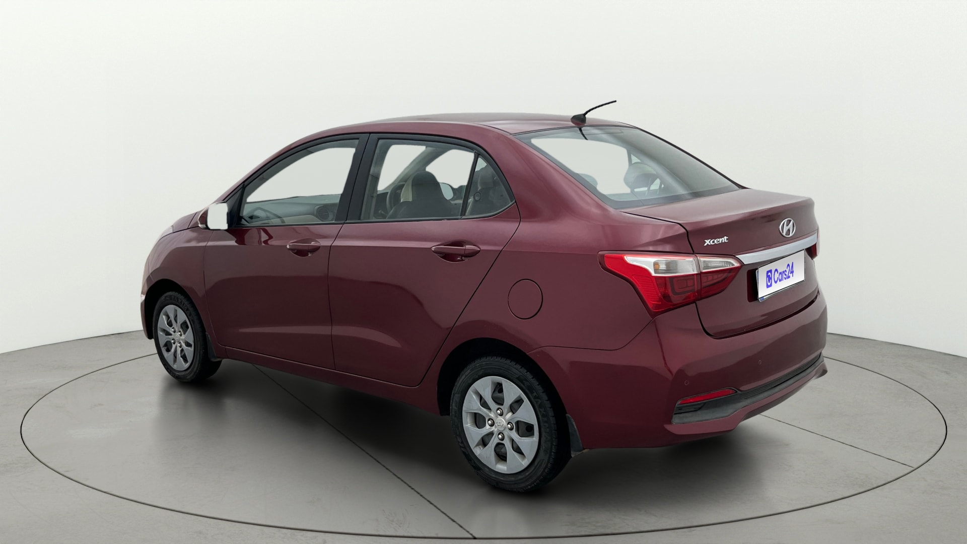 View 2018 Hyundai Xcent S Petrol Image 2 Used 2018 Hyundai Xcent S Petrol Image 2
