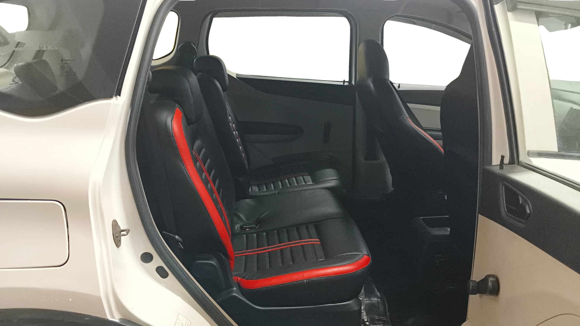 Used 2021 Renault Triber Used 2021 Renault Triber