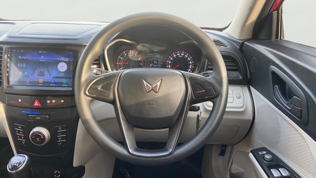 View Mahindra XUV300 Image 20 Used Mahindra XUV300 Image 20