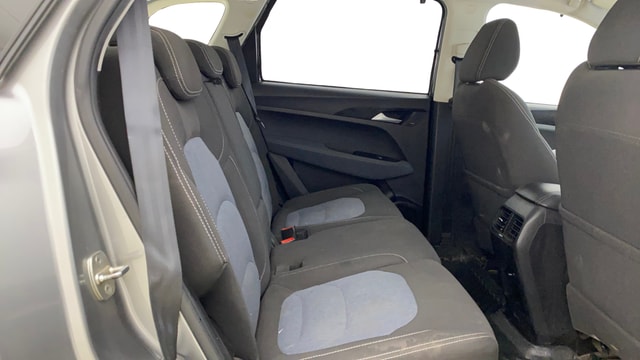 View MG Hector Image 36 Used MG Hector Image 36