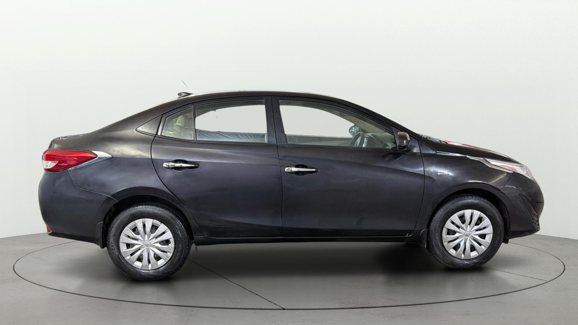 View 2019 Toyota Yaris J CVT Image 8 Used 2019 Toyota Yaris J CVT Image 8