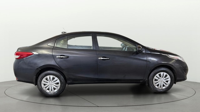 View Toyota Yaris Image 8 Used Toyota Yaris Image 8