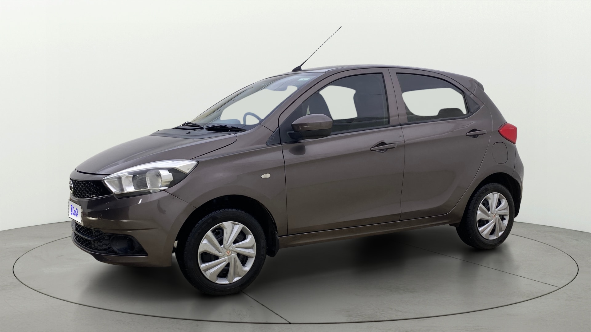 View 2017 Tata Tiago Revotorq XB Image 34 Used 2017 Tata Tiago Revotorq XB Image 34