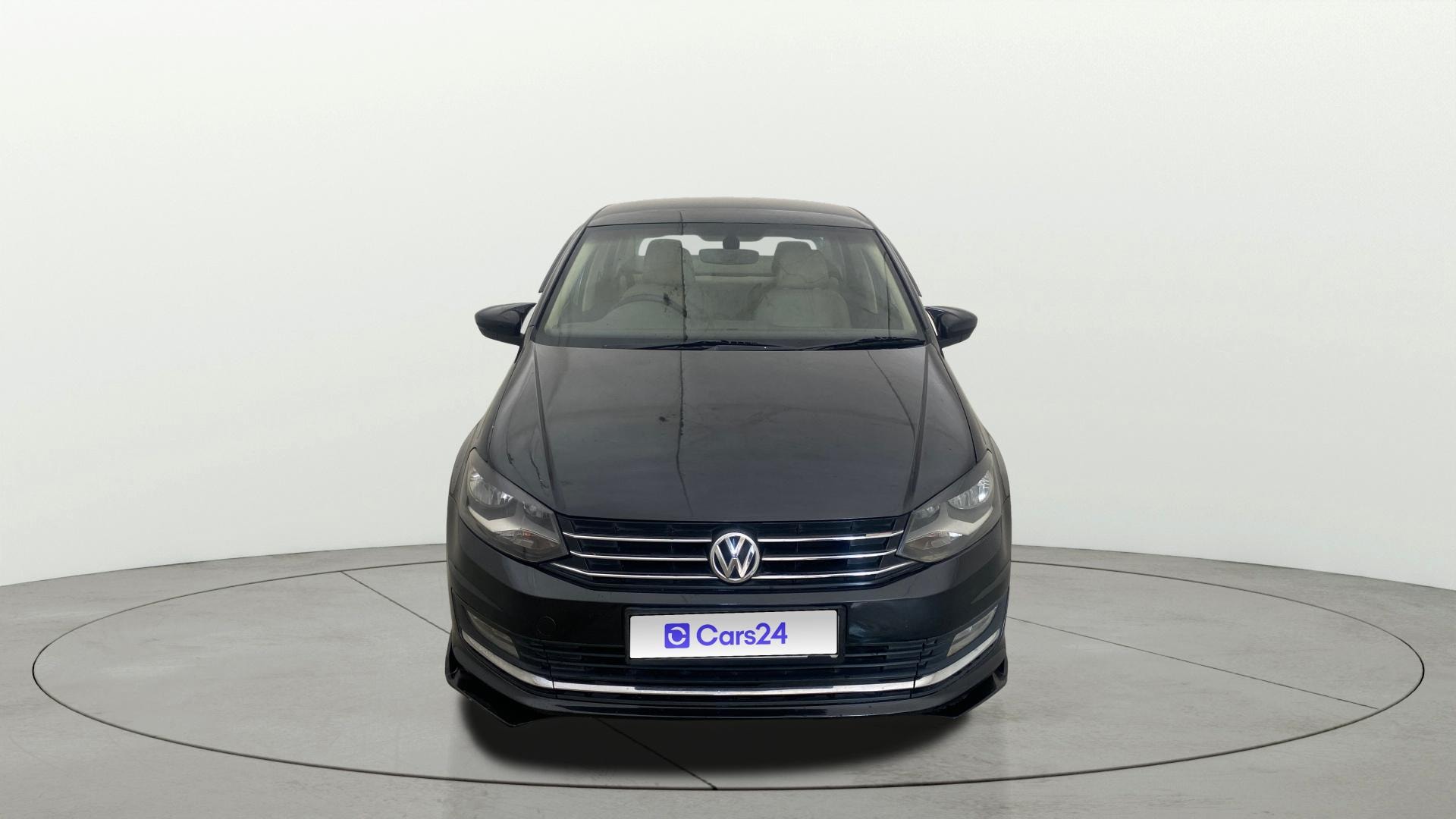 View 2018 Volkswagen Vento 1.2 L TSI Comfortline Petrol AT Image 1 Used 2018 Volkswagen Vento 1.2 L TSI Comfortline Petrol AT Image 1