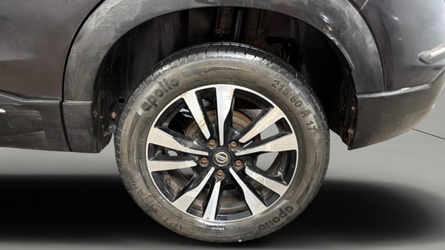 View Nissan Kicks Image 7 Used Nissan Kicks Image 7