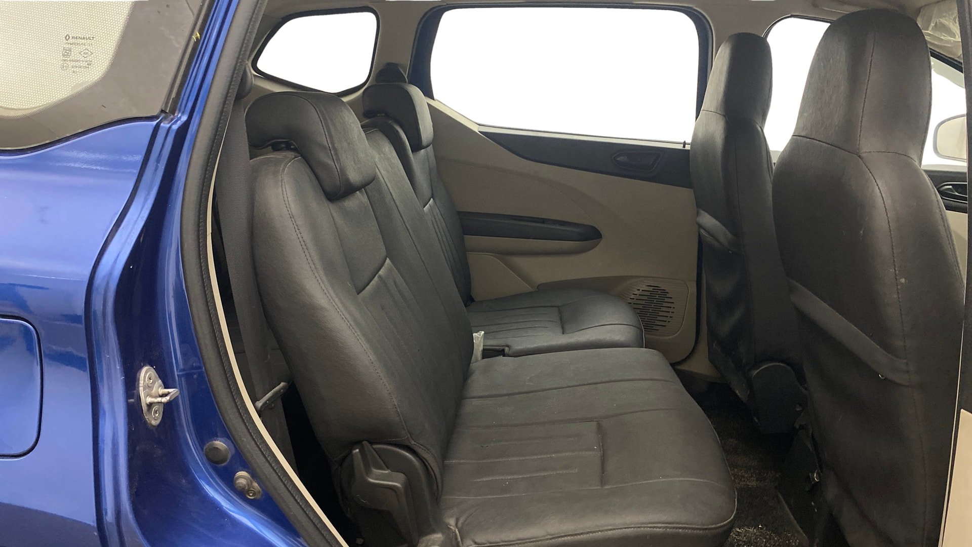 View 2019 Renault Triber RXT Image 30 Used 2019 Renault Triber RXT Image 30