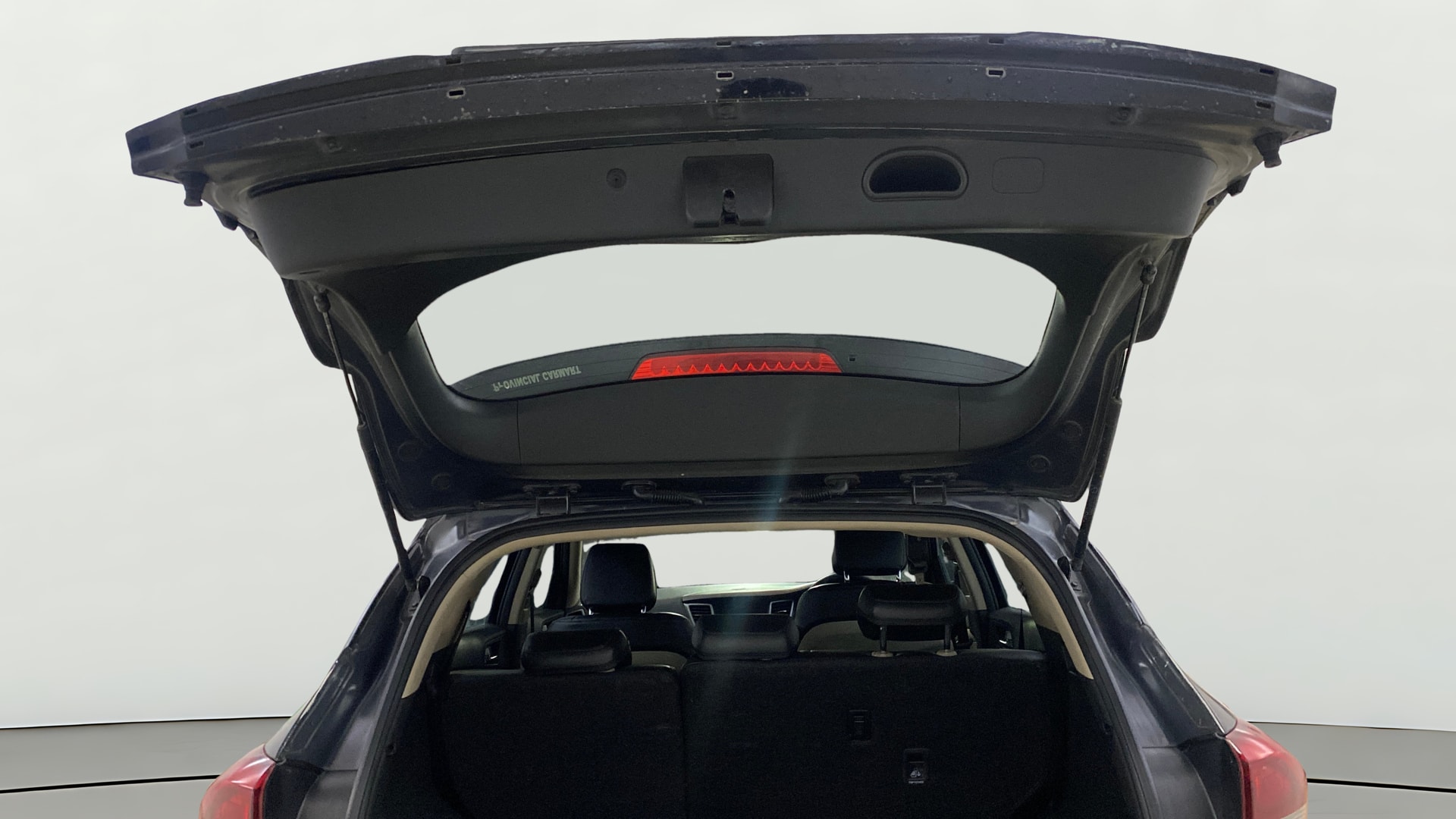 View 2018 Hyundai Tucson R 2.0 6-Speed Manual Base BS IV Image 16 Used 2018 Hyundai Tucson R 2.0 6-Speed Manual Base BS IV Image 16